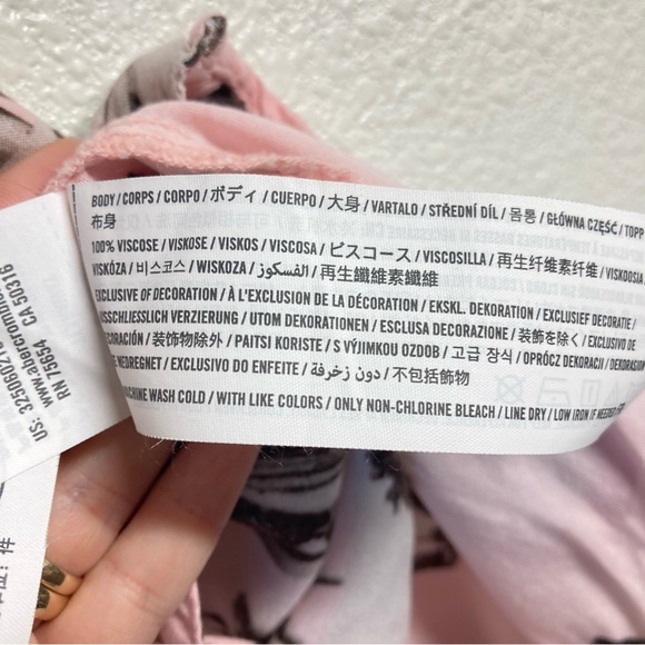 Hollister Mens Beach Shirt Small Pink Button Down Short Sleeve skatepark print - Picture 14 of 14